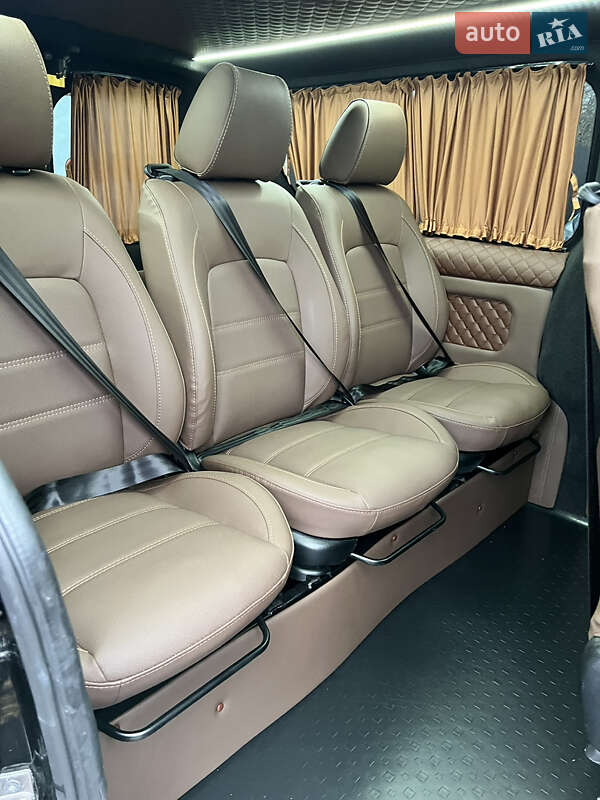 Минивэн Renault Trafic 2021 в Коростене