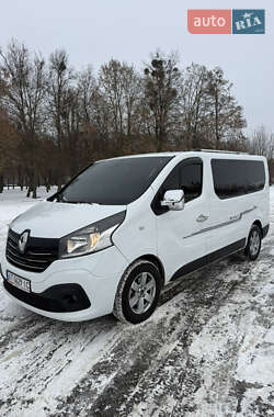 Минивэн Renault Trafic 2015 в Владимире