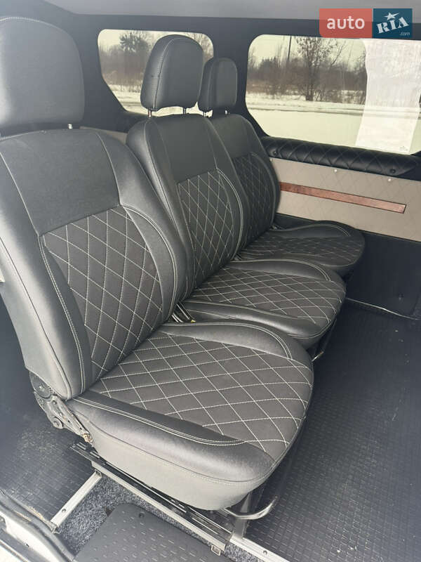 Мінівен Renault Trafic 2015 в Володимирі