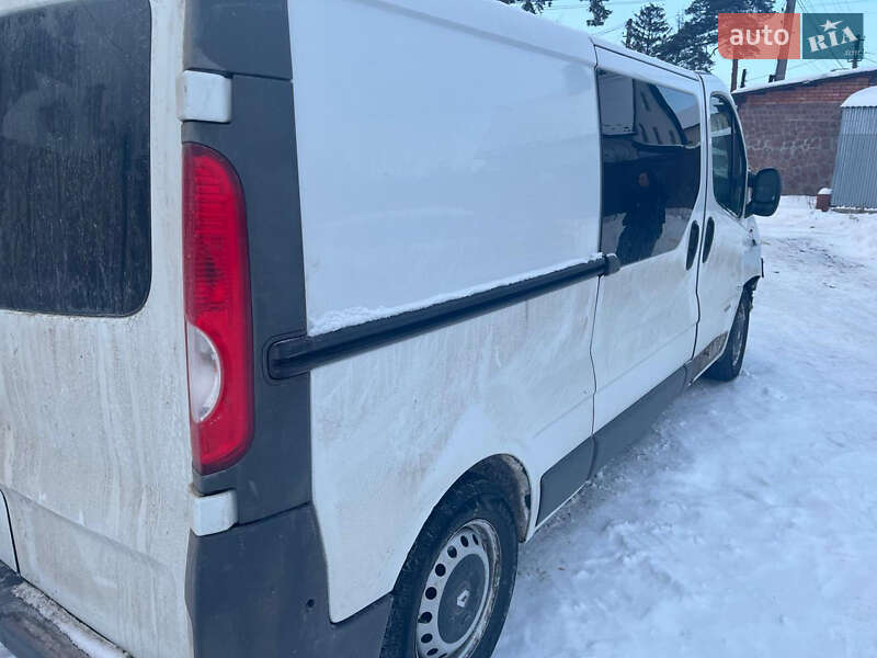 Грузопассажирский фургон Renault Trafic 2012 в Житомире