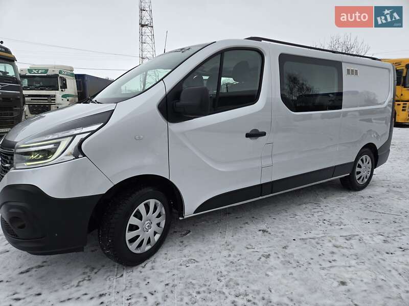 Вантажопасажирський фургон Renault Trafic 2020 в Луцьку