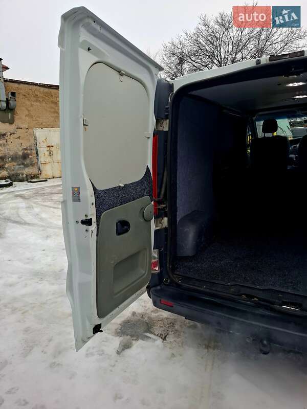 Минивэн Renault Trafic 2012 в Одессе фото 22 Минивэн Renault Trafic 2012 в Одессе