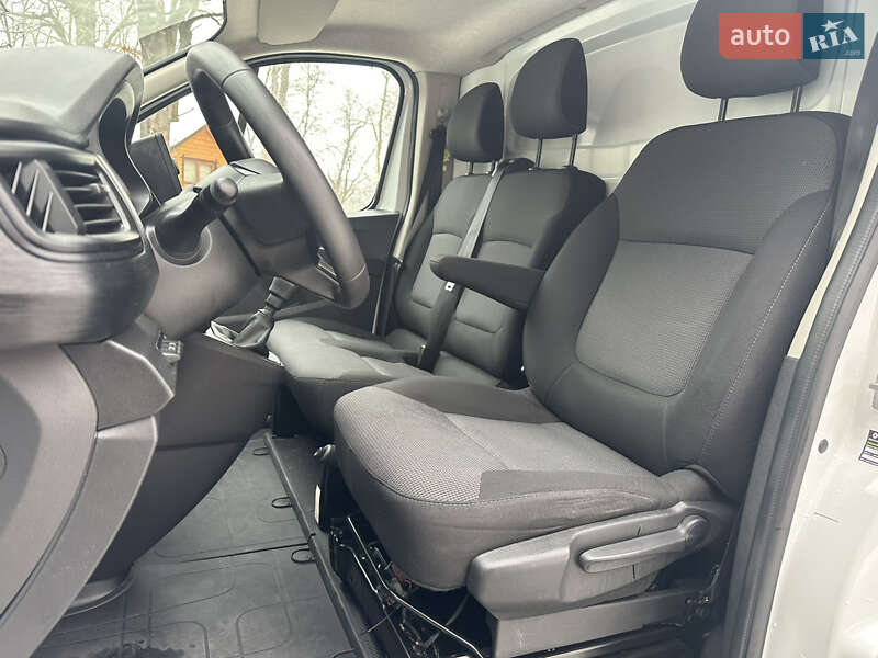 Вантажний фургон Renault Trafic 2023 в Дрогобичі