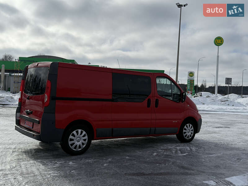 Мінівен Renault Trafic 2012 в Радивиліві