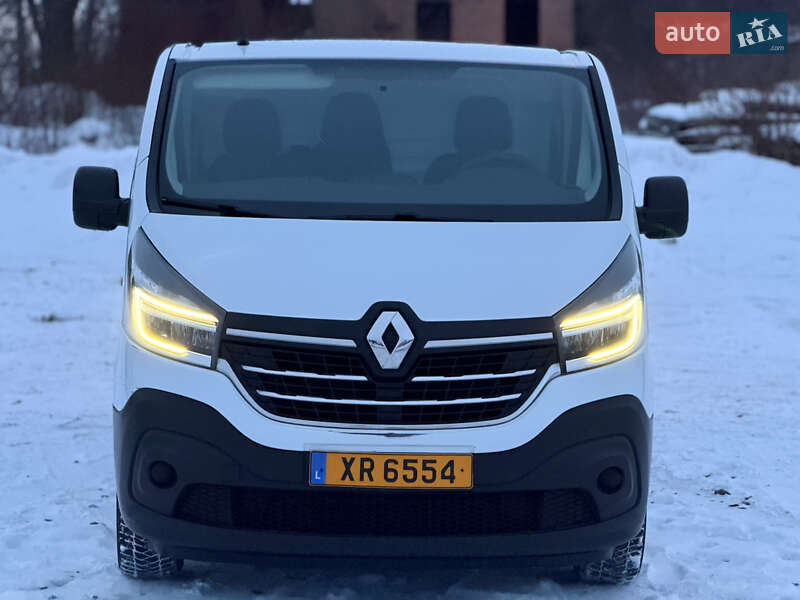 Вантажний фургон Renault Trafic 2022 в Рівному