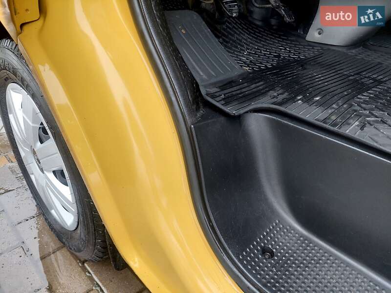 Мінівен Renault Trafic 2007 в Львові
