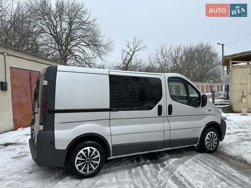Мінівен Renault Trafic 2003 в Кам'янець-Подільському фото 12 Мінівен Renault Trafic 2003 в Кам'янець-Подільському