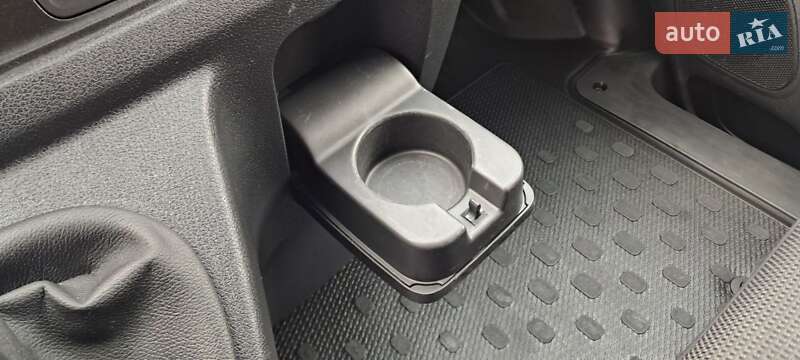 Вантажний фургон Renault Trafic 2020 в Бердичеві фото 45 Вантажний фургон Renault Trafic 2020 в Бердичеві