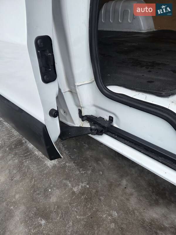 Микроавтобус грузовой (до 3,5т) Renault Trafic 2018 в Броварах фото 21 Микроавтобус грузовой (до 3,5т) Renault Trafic 2018 в Броварах