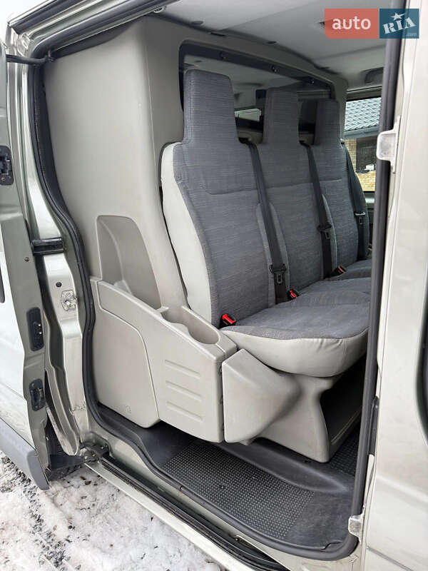 Вантажопасажирський фургон Renault Trafic 2008 в Луцьку