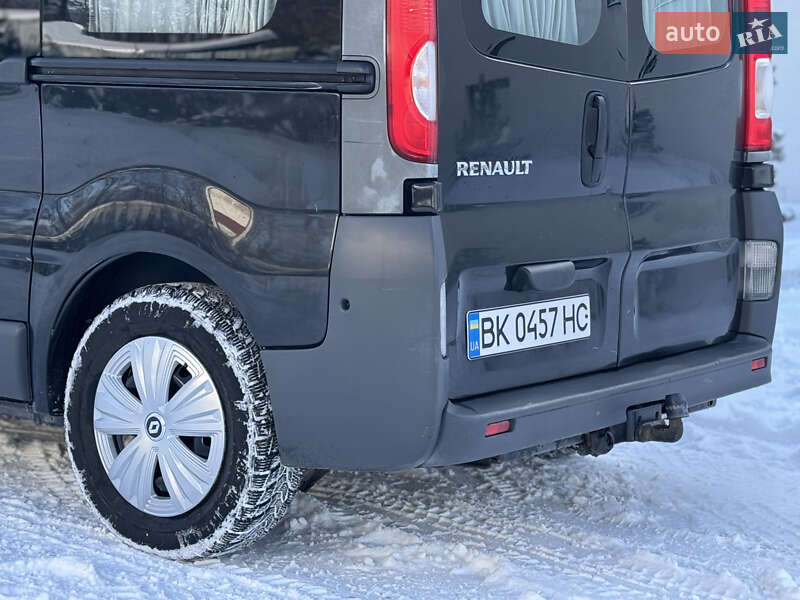 Минивэн Renault Trafic 2008 в Луцке