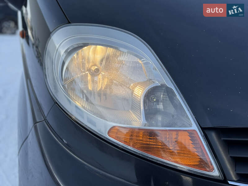 Минивэн Renault Trafic 2008 в Луцке