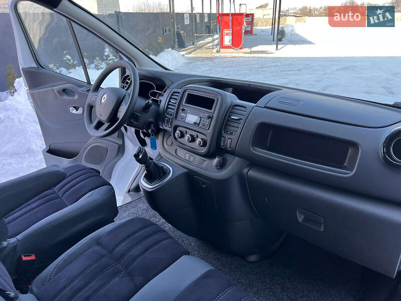 Мінівен Renault Trafic 2020 в Дубні