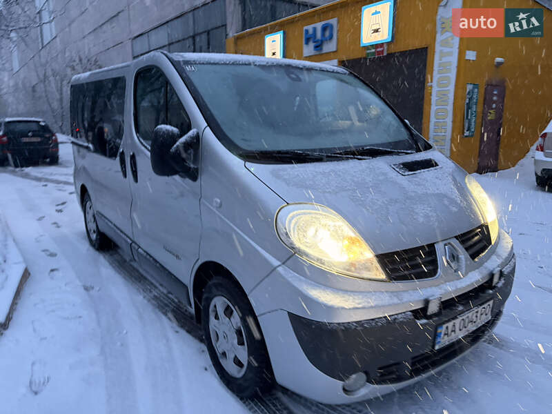 Мінівен Renault Trafic 2010 в Києві