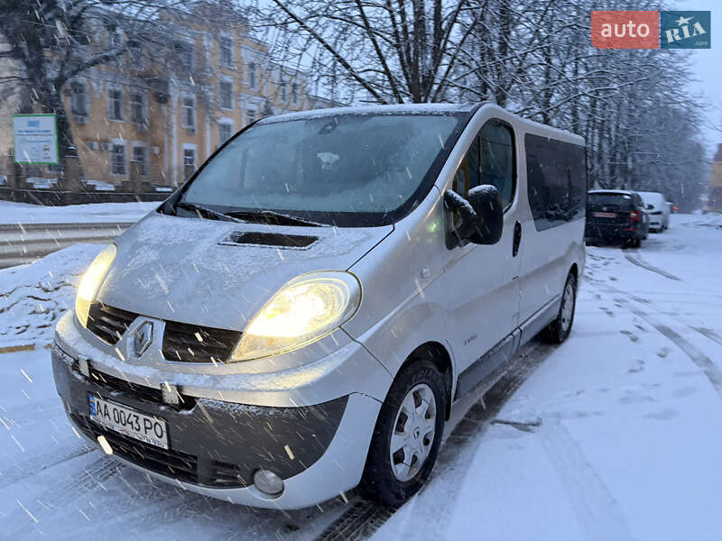 Мінівен Renault Trafic 2010 в Києві