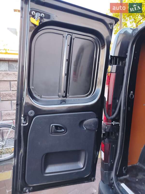 Минивэн Renault Trafic 2018 в Дубно фото 12 Минивэн Renault Trafic 2018 в Дубно