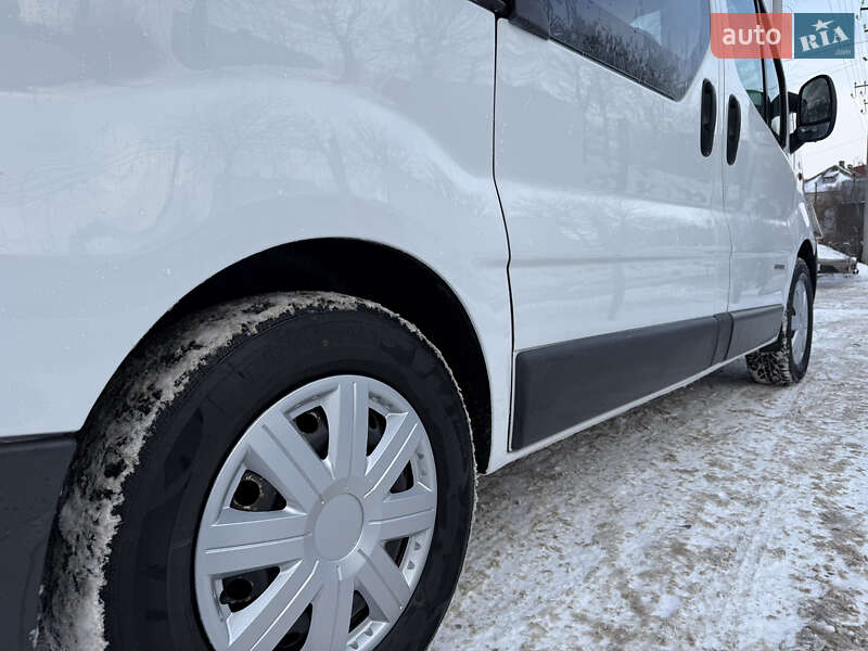 Минивэн Renault Trafic 2005 в Кременце фото 13 Минивэн Renault Trafic 2005 в Кременце