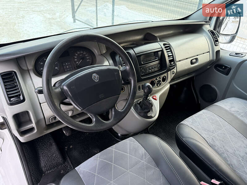 Минивэн Renault Trafic 2005 в Кременце фото 25 Минивэн Renault Trafic 2005 в Кременце