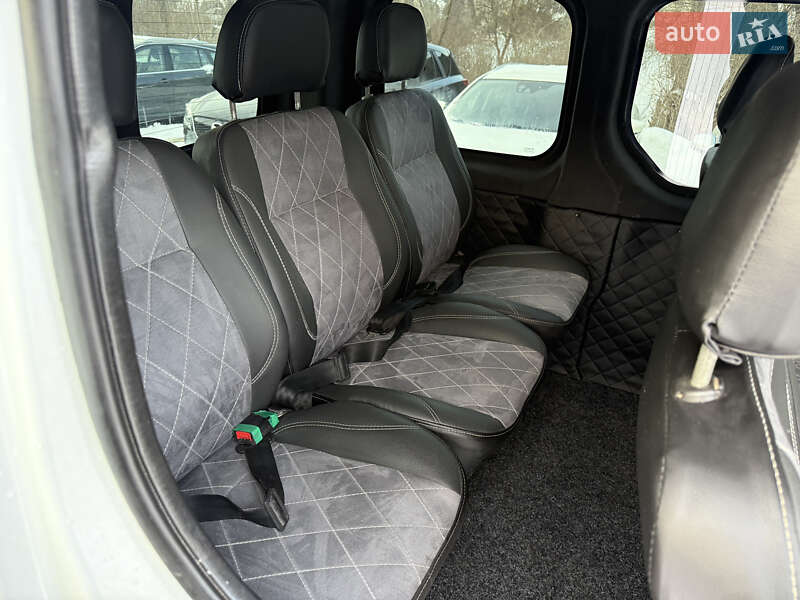 Минивэн Renault Trafic 2005 в Кременце фото 31 Минивэн Renault Trafic 2005 в Кременце