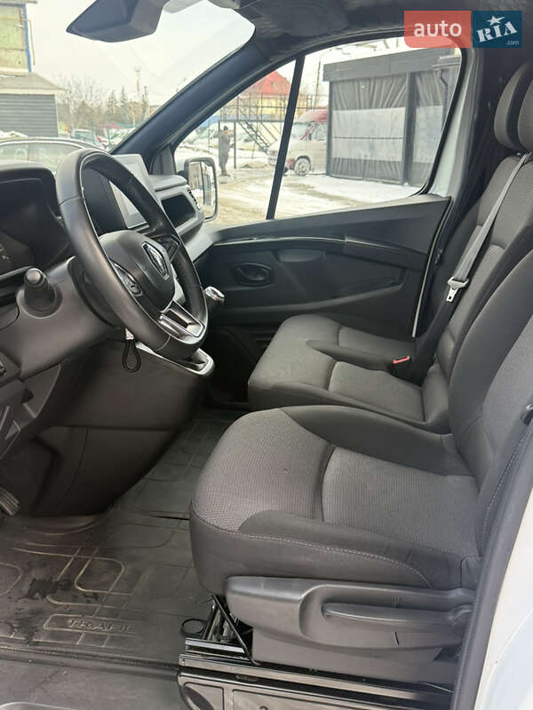 Минивэн Renault Trafic 2023 в Ивано-Франковске