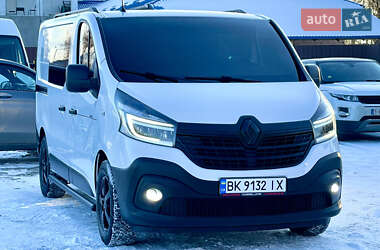 Грузопассажирский фургон Renault Trafic 2020 в Млинове