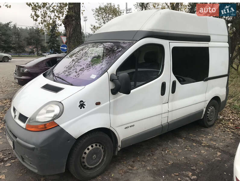 Мінівен Renault Trafic 2005 в Києві