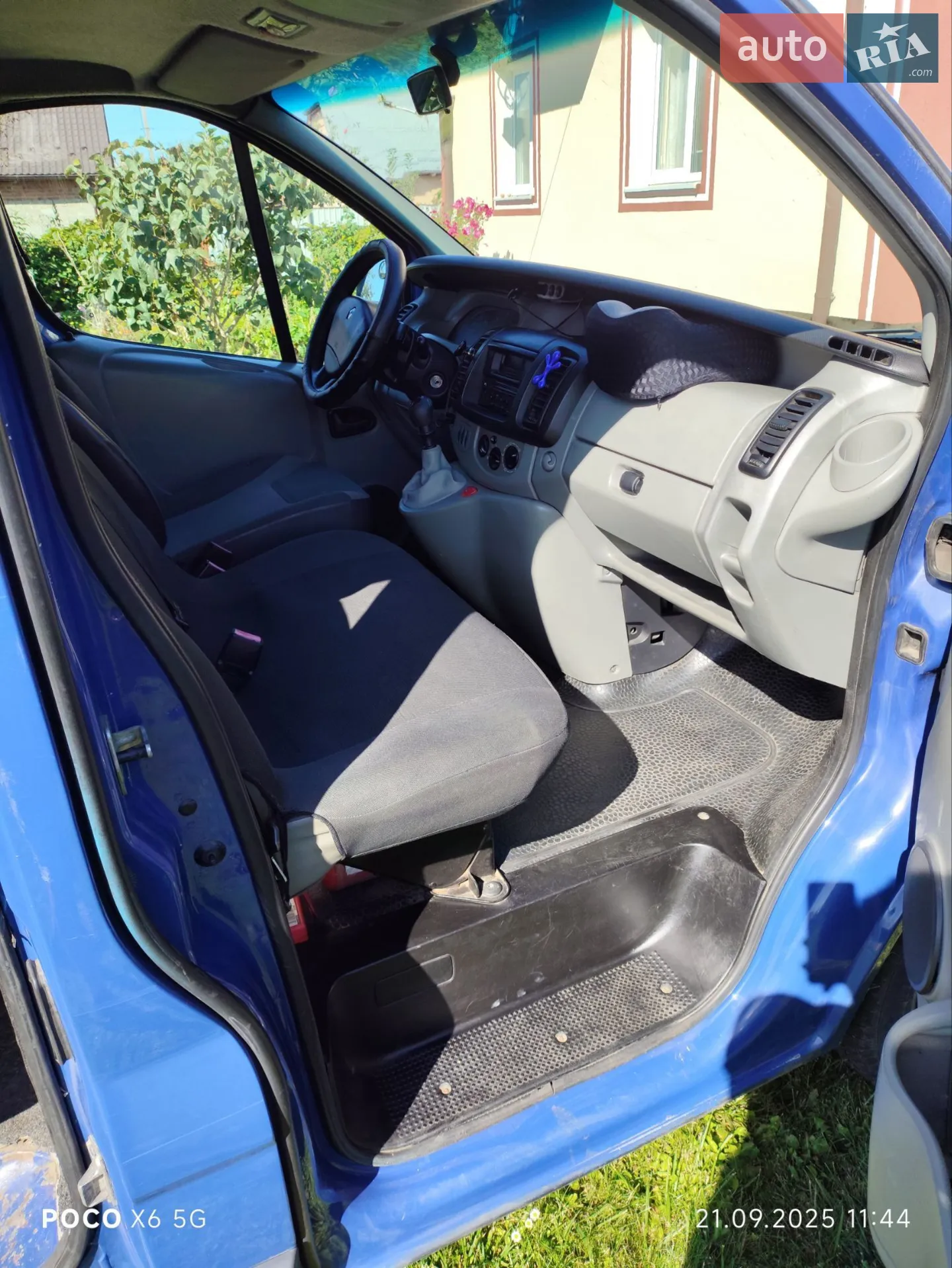 Renault Trafic 2004 VIN VF1FLBCB64V218844 фото оголошення 13 з 33