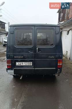 Мінівен Renault Trafic 1997 в Лозовій
