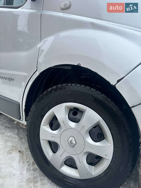 Минивэн Renault Trafic 2014 в Ромнах