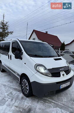 Минивэн Renault Trafic 2012 в Валках