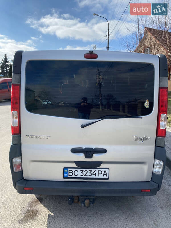 Мінівен Renault Trafic 2009 в Мостиській