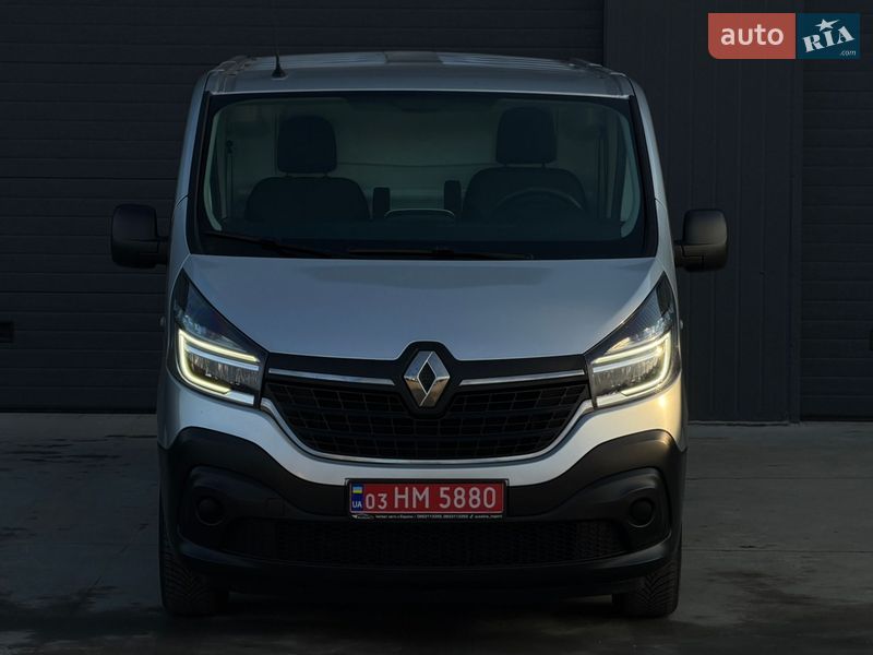 Вантажний фургон Renault Trafic 2020 в Дубні