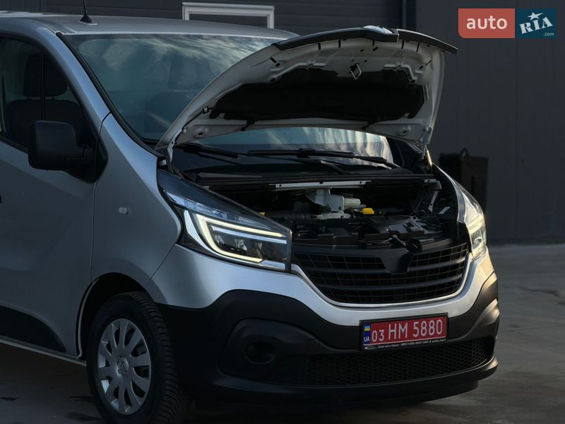 Вантажний фургон Renault Trafic 2020 в Дубні