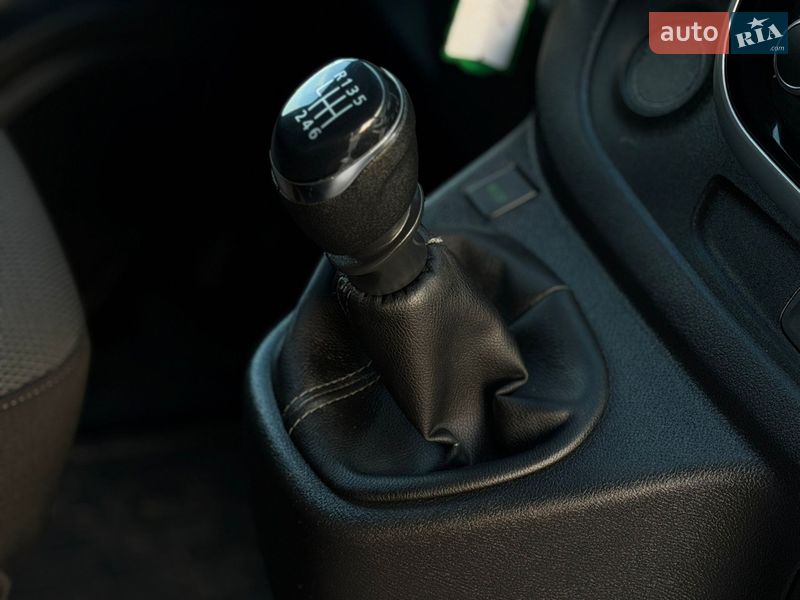 Вантажний фургон Renault Trafic 2020 в Дубні