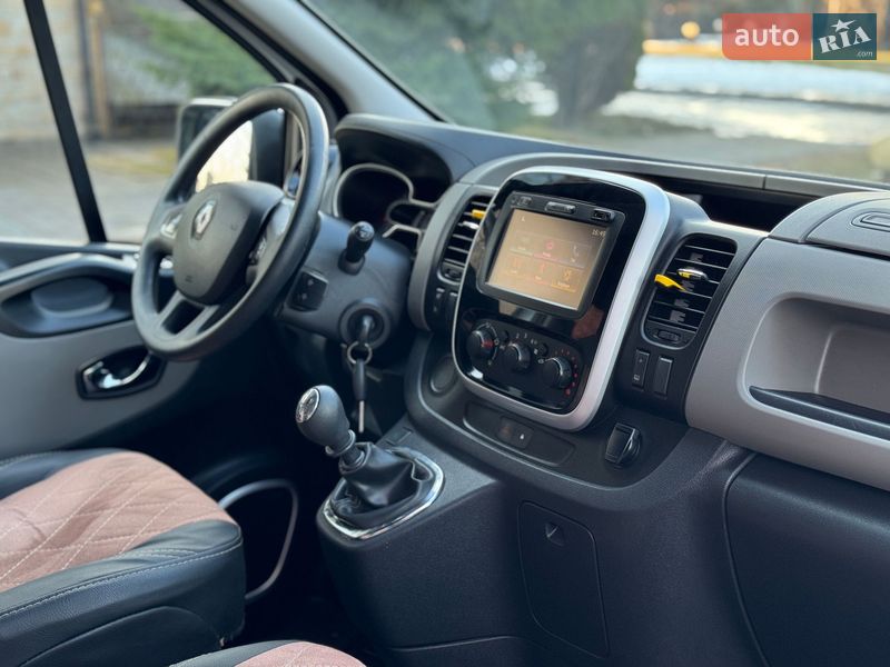 Минивэн Renault Trafic 2018 в Сарнах