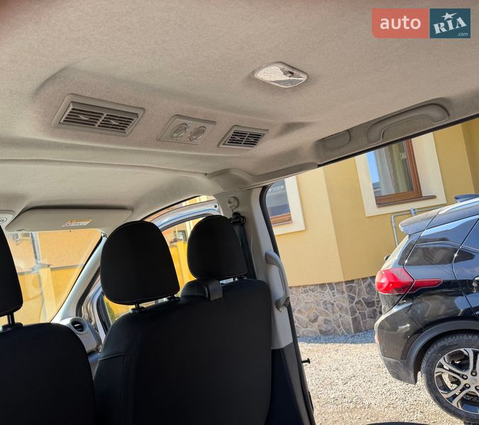 Мінівен Renault Trafic 2017 в Львові