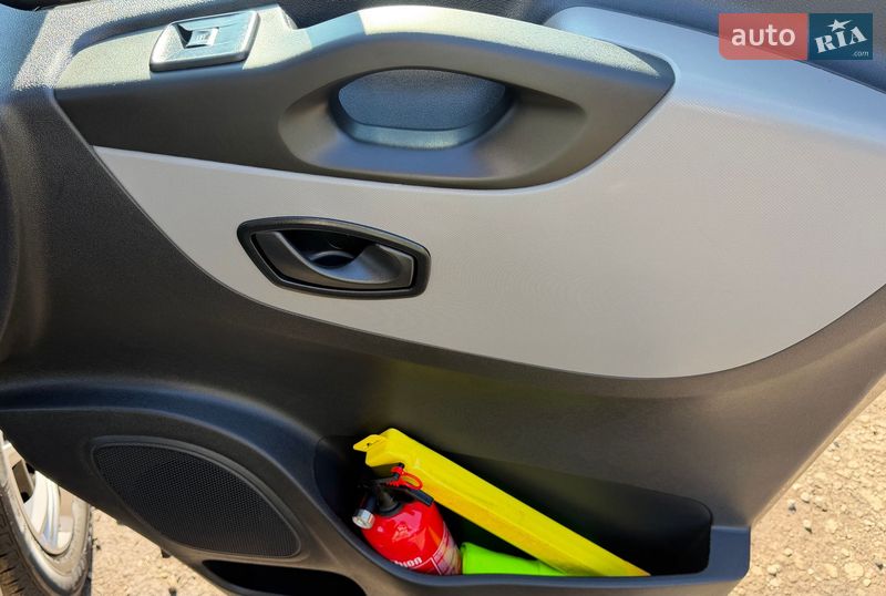 Мінівен Renault Trafic 2017 в Львові