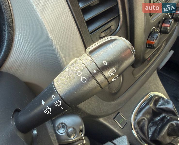 Мінівен Renault Trafic 2017 в Львові