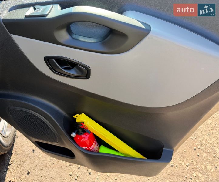 Мінівен Renault Trafic 2017 в Львові