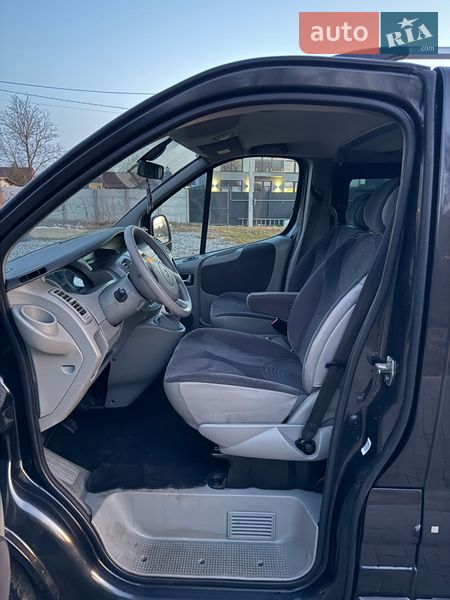 Минивэн Renault Trafic 2009 в Ровно