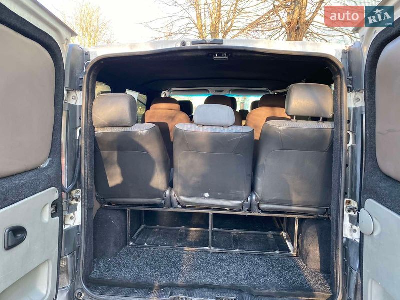 Мінівен Renault Trafic 2004 в Житомирі