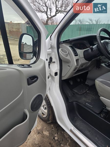 Мінівен Renault Trafic 2008 в Запоріжжі