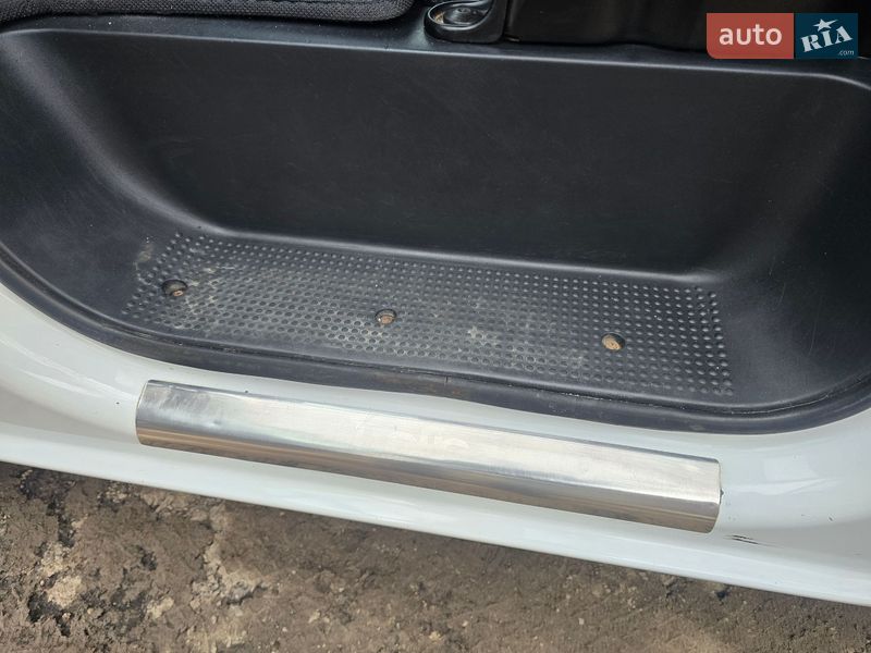 Мінівен Renault Trafic 2008 в Запоріжжі