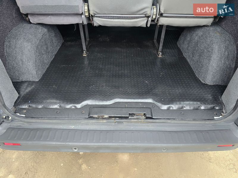 Мінівен Renault Trafic 2008 в Запоріжжі