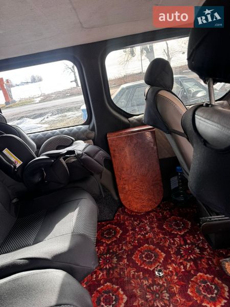 Мікроавтобус Renault Trafic 2010 в Іллінцях