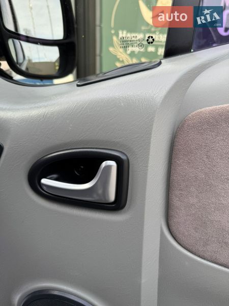 Минивэн Renault Trafic 2009 в Шаргороде