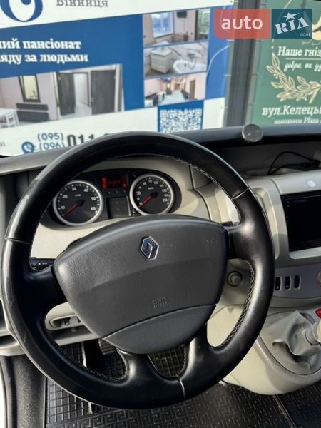 Минивэн Renault Trafic 2009 в Шаргороде