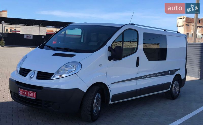 Минивэн Renault Trafic 2014 в Дубно