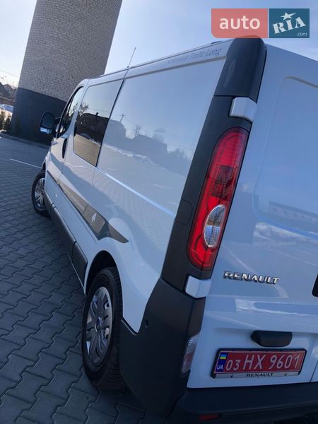 Минивэн Renault Trafic 2014 в Дубно