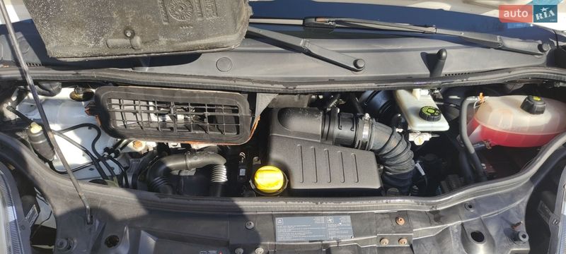 Минивэн Renault Trafic 2008 в Коростене